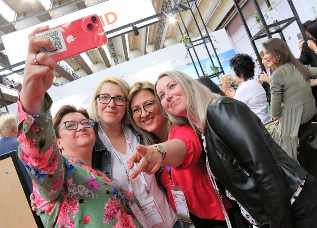 happy-hour-poland-imex-trade-show-grankfurt-2023