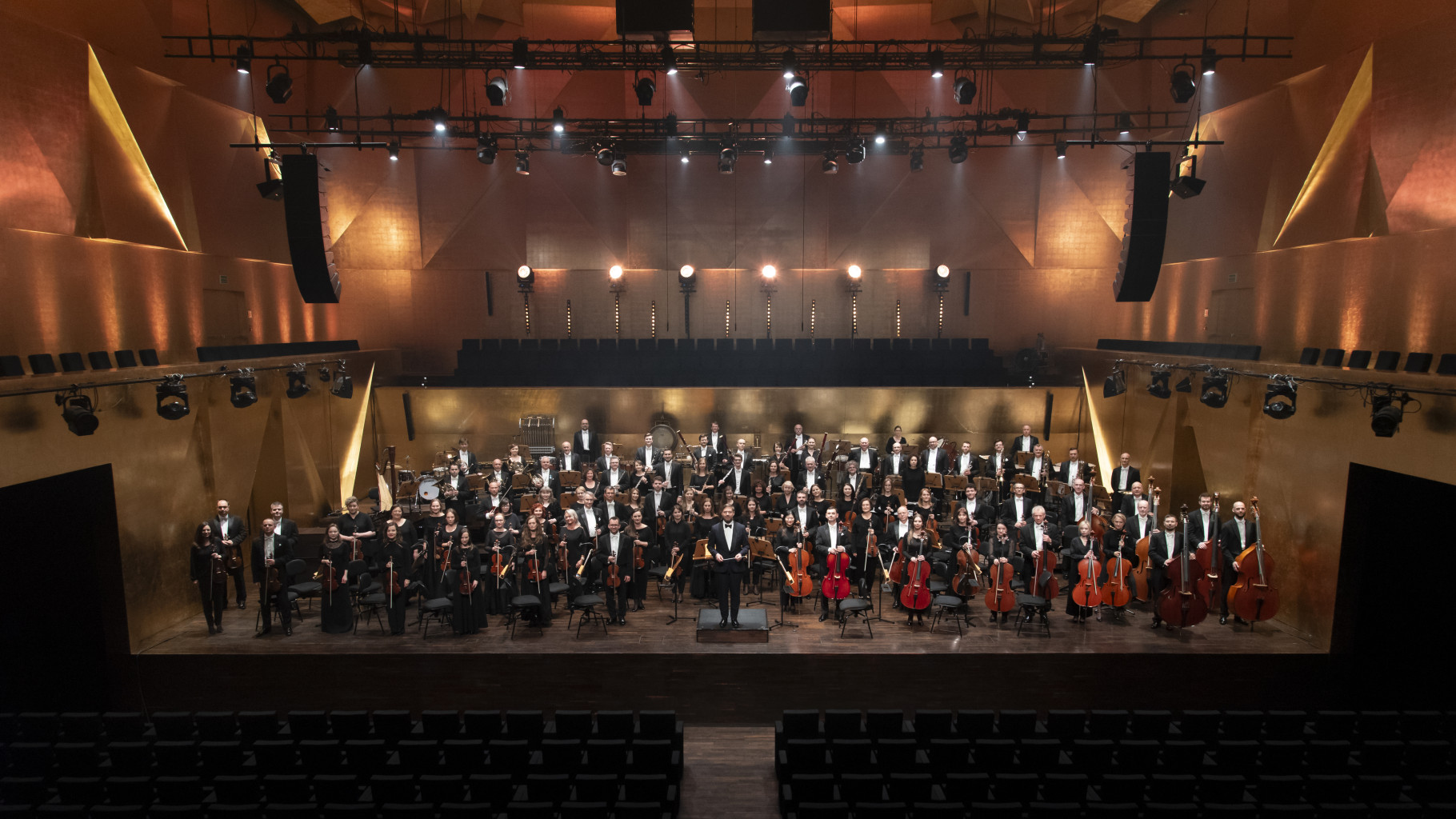 Orkiestra Symfoniczna Filharmonii w Szczecinie i Dyrektor Przemysław Neumann, 