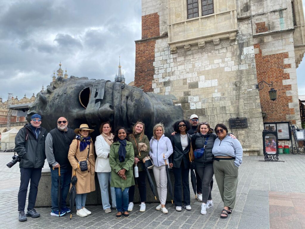 01-igor-mitoraj-krakow-famtrip