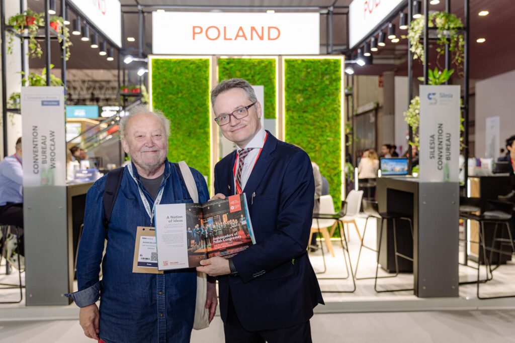 03-polish-stand-ibtm-world-trade-show-barcelona-mice-industry