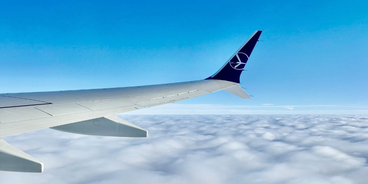 LOT-POLISH-AIRLINES-international-events