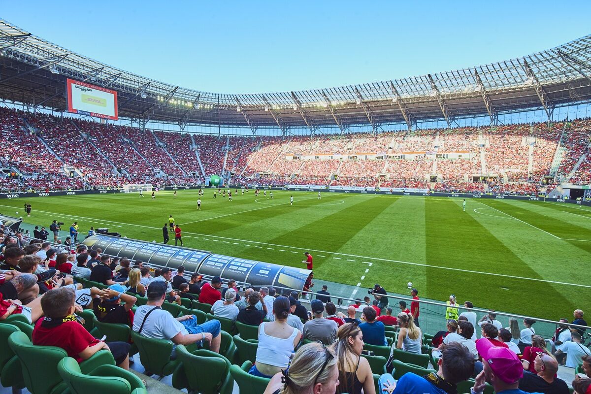 Manchester-United-AC-Milan-we-Wroclawiu-tarczynski-arena-2